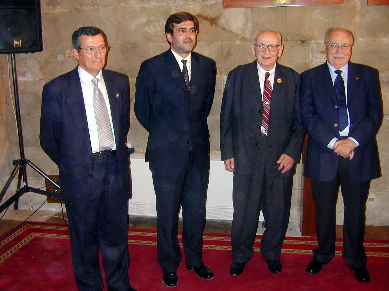 desc_B.Ferragut, J. Oliver i J. Casals. 2000.JPG