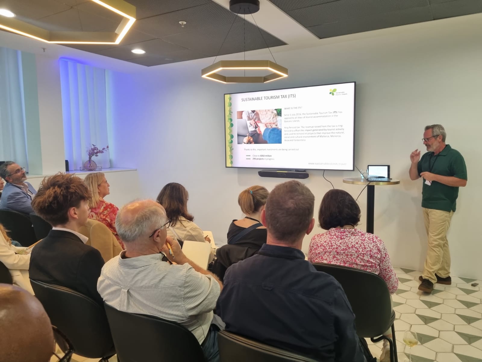 archivopub.do?ctrl=MCRST7105ZI535533&id=535533